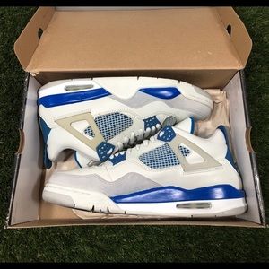 SOLD Jordan Retro 4 Military Blue 308497141
(2006)